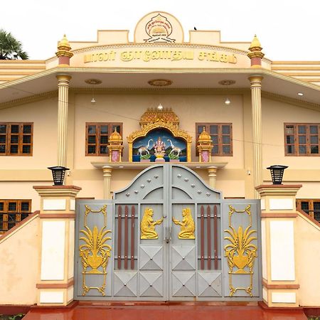 Pgs Hall Jaffna Esterno foto