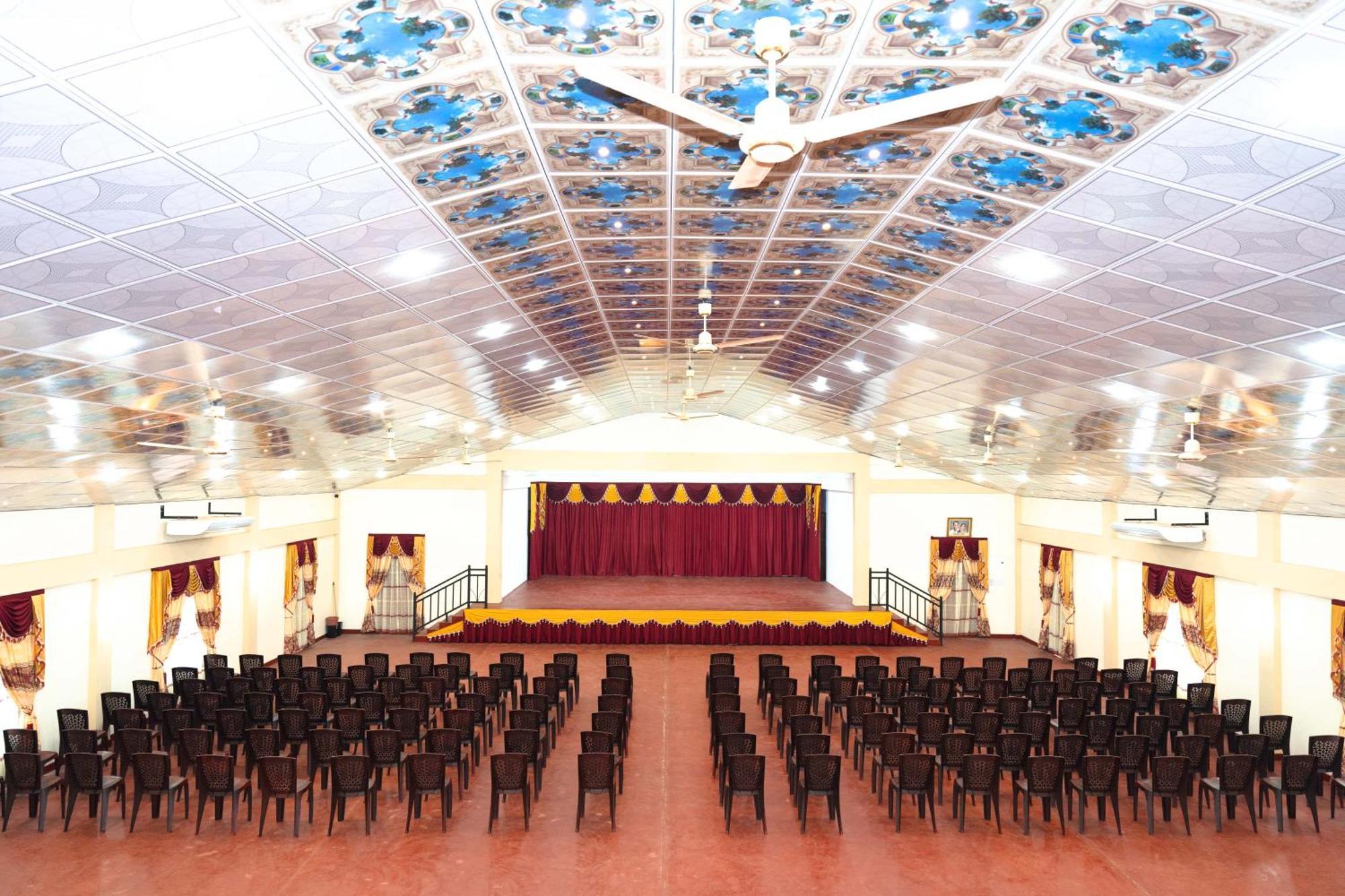 Pgs Hall Jaffna Esterno foto