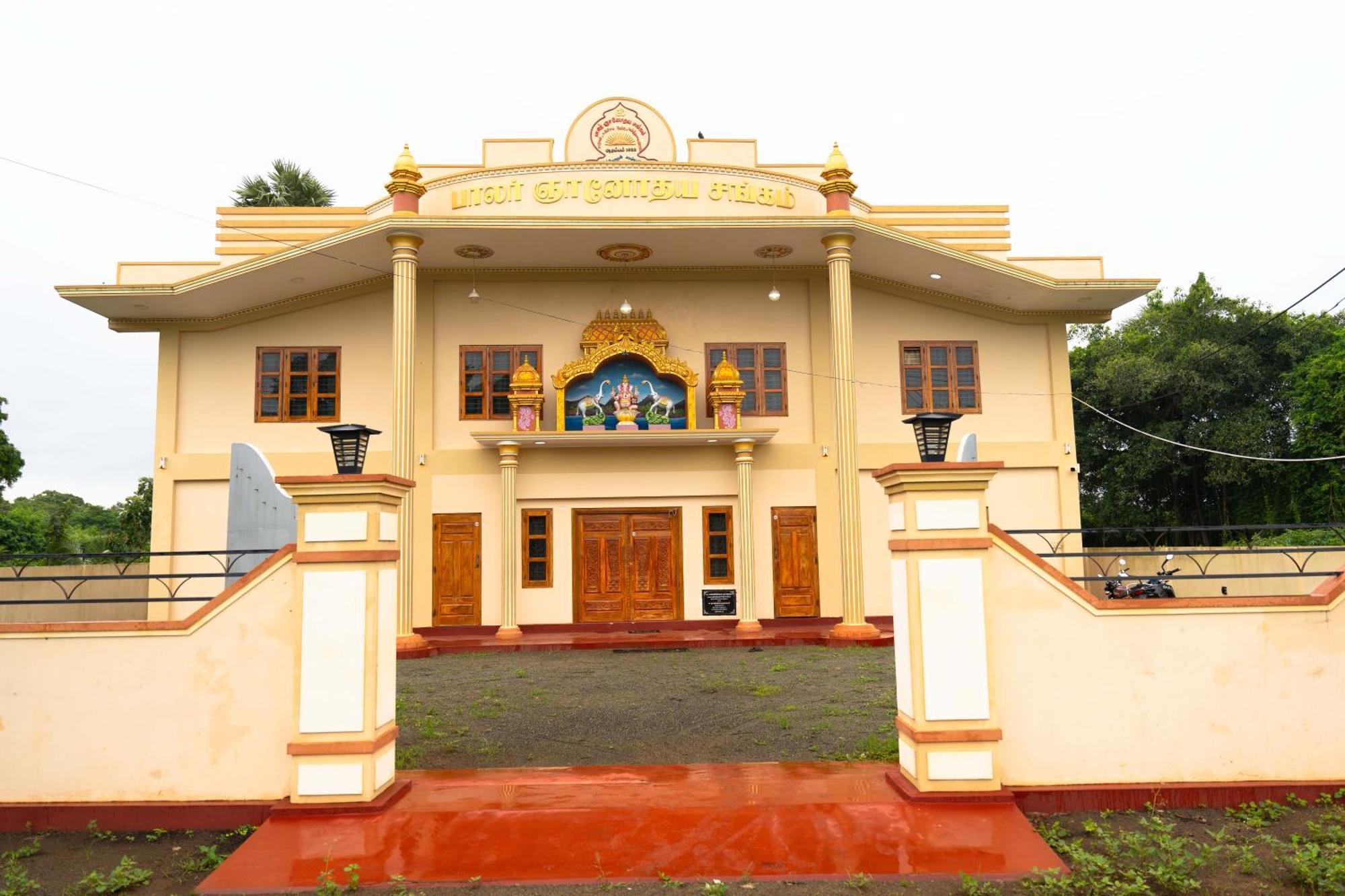 Pgs Hall Jaffna Esterno foto